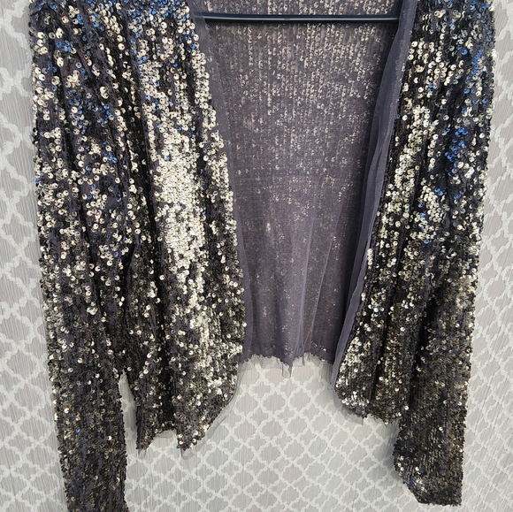Ambercrombie and Fitch Sequin Cardigan Size Large - Picture 10 of 10